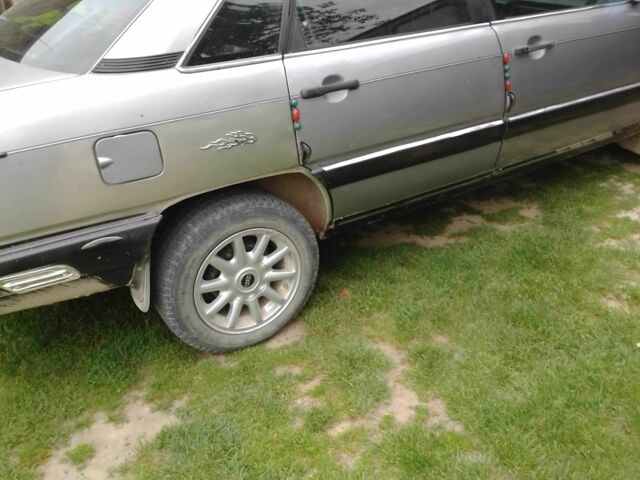 Серый Ауди 100, объемом двигателя 2 л и пробегом 500 тыс. км за 1150 $, фото 1 на Automoto.ua