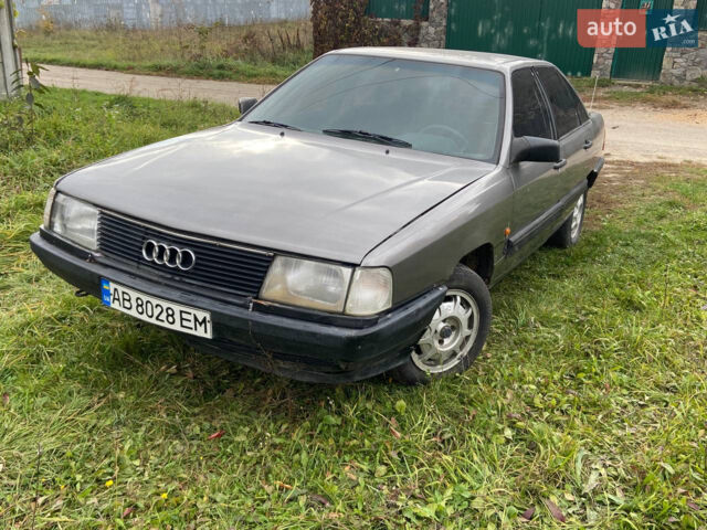 Серый Ауди 100, объемом двигателя 2 л и пробегом 190 тыс. км за 1400 $, фото 1 на Automoto.ua