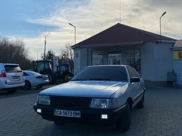 Сірий Ауді 100, об'ємом двигуна 2.3 л та пробігом 350 тис. км за 1600 $, фото 1 на Automoto.ua