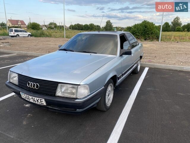 Сірий Ауді 100, об'ємом двигуна 2 л та пробігом 365 тис. км за 1700 $, фото 1 на Automoto.ua