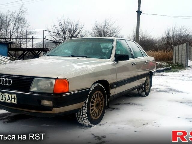 Серый Ауди 100, объемом двигателя 2.3 л и пробегом 287 тыс. км за 2000 $, фото 1 на Automoto.ua