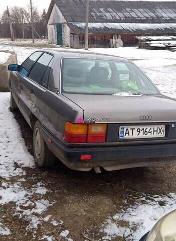 Сірий Ауді 100, об'ємом двигуна 2 л та пробігом 333 тис. км за 1100 $, фото 1 на Automoto.ua