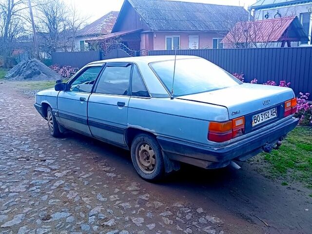 Сірий Ауді 100, об'ємом двигуна 1.8 л та пробігом 0 тис. км за 1100 $, фото 1 на Automoto.ua