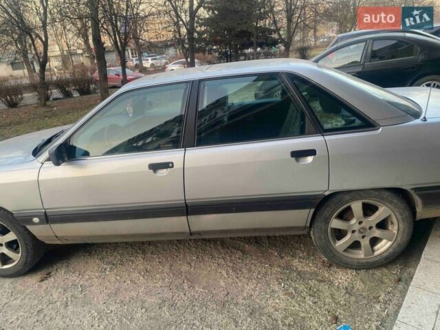 Сірий Ауді 100, об'ємом двигуна 1.99 л та пробігом 204 тис. км за 3600 $, фото 1 на Automoto.ua