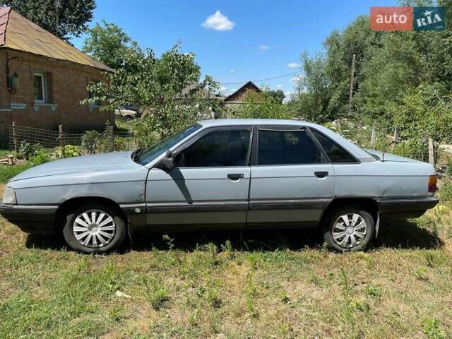 Серый Ауди 100, объемом двигателя 1.8 л и пробегом 298 тыс. км за 1300 $, фото 1 на Automoto.ua
