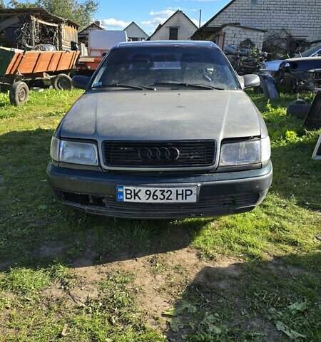 Серый Ауди 100, объемом двигателя 1.99 л и пробегом 400 тыс. км за 1450 $, фото 1 на Automoto.ua