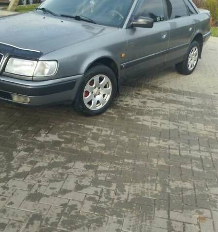 Серый Ауди 100, объемом двигателя 2.3 л и пробегом 448 тыс. км за 2400 $, фото 1 на Automoto.ua