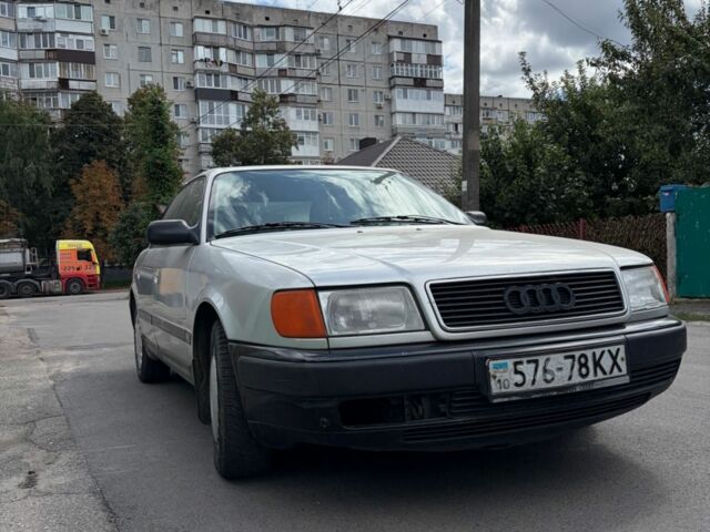 Серый Ауди 100, объемом двигателя 2 л и пробегом 331 тыс. км за 1797 $, фото 1 на Automoto.ua