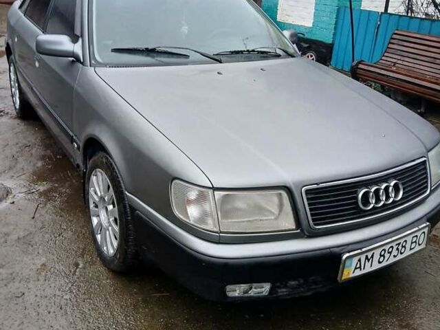Серый Ауди 100, объемом двигателя 2.8 л и пробегом 386 тыс. км за 2700 $, фото 1 на Automoto.ua