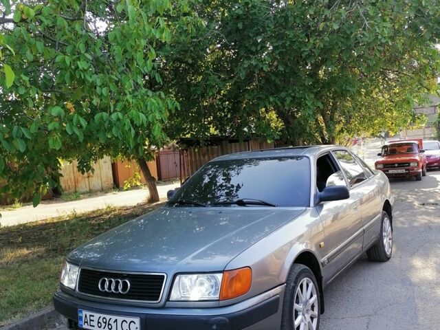 Серый Ауди 100, объемом двигателя 2.3 л и пробегом 340 тыс. км за 2600 $, фото 1 на Automoto.ua