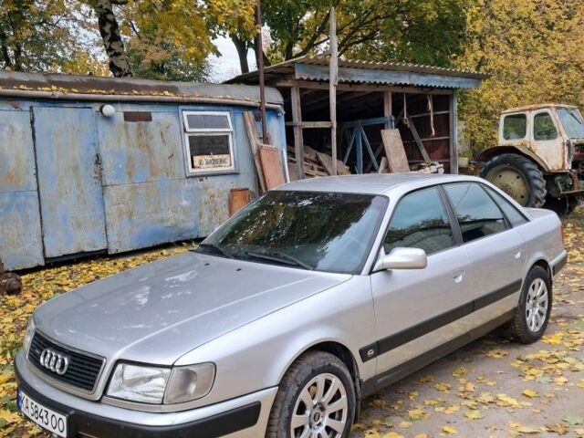 Сірий Ауді 100, об'ємом двигуна 2.8 л та пробігом 300 тис. км за 3300 $, фото 1 на Automoto.ua