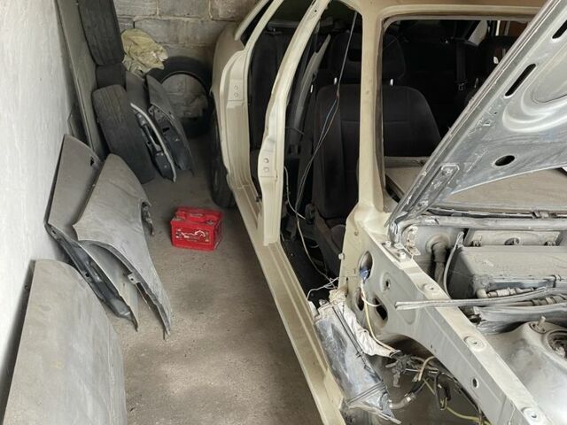 Сірий Ауді 100, об'ємом двигуна 2.8 л та пробігом 3 тис. км за 1000 $, фото 1 на Automoto.ua