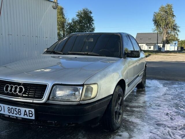 Сірий Ауді 100, об'ємом двигуна 2 л та пробігом 658 тис. км за 1350 $, фото 1 на Automoto.ua