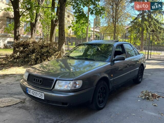 Сірий Ауді 100, об'ємом двигуна 2.5 л та пробігом 450 тис. км за 1800 $, фото 1 на Automoto.ua