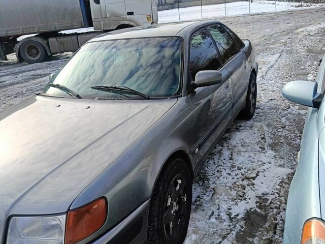 Сірий Ауді 100, об'ємом двигуна 2.4 л та пробігом 3 тис. км за 1500 $, фото 1 на Automoto.ua