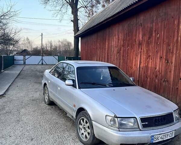 Сірий Ауді 100, об'ємом двигуна 2.5 л та пробігом 300 тис. км за 1500 $, фото 1 на Automoto.ua
