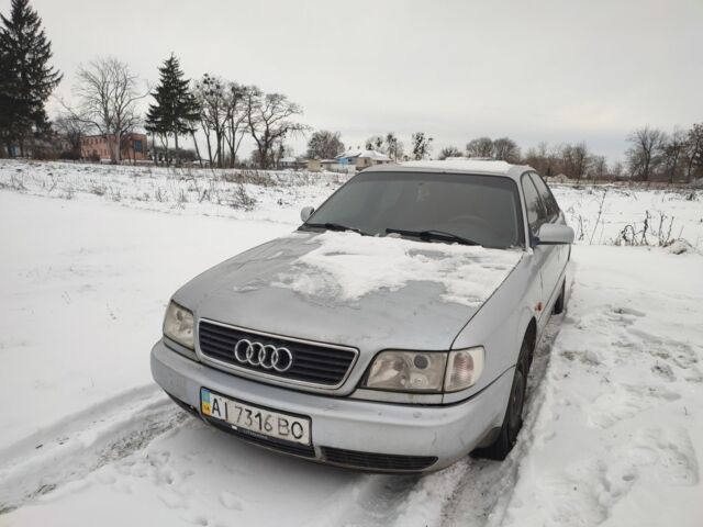 Сірий Ауді 100, об'ємом двигуна 2.5 л та пробігом 300 тис. км за 1600 $, фото 1 на Automoto.ua