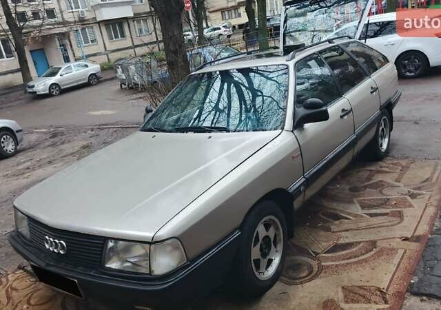 Серый Ауди 100, объемом двигателя 2.02 л и пробегом 200 тыс. км за 2300 $, фото 1 на Automoto.ua