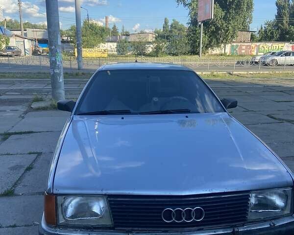 Сірий Ауді 100, об'ємом двигуна 1.59 л та пробігом 200 тис. км за 1700 $, фото 1 на Automoto.ua
