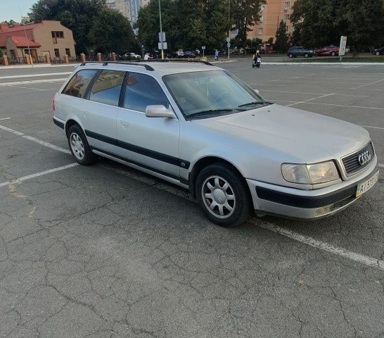 Серый Ауди 100, объемом двигателя 2.6 л и пробегом 450 тыс. км за 3229 $, фото 1 на Automoto.ua