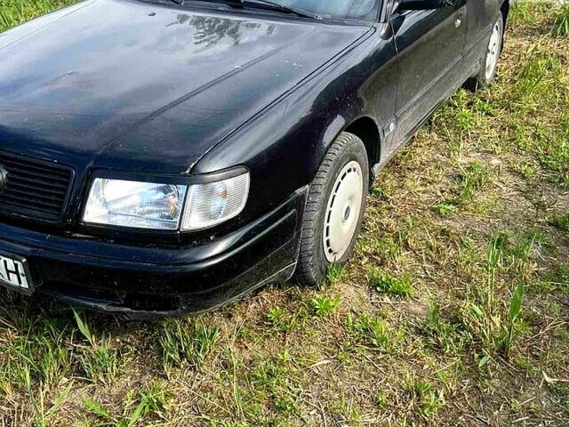 Серый Ауди 100, объемом двигателя 2.8 л и пробегом 205 тыс. км за 600 $, фото 1 на Automoto.ua