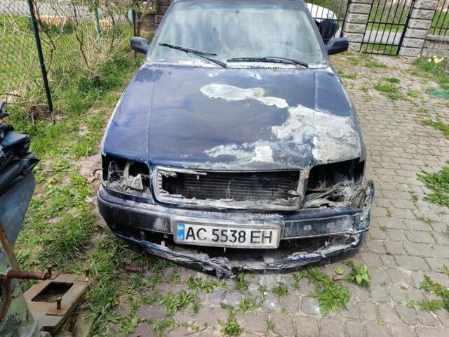 Синий Ауди 100, объемом двигателя 2 л и пробегом 300 тыс. км за 788 $, фото 1 на Automoto.ua