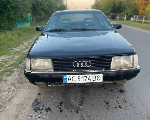 Синий Ауди 100, объемом двигателя 1.8 л и пробегом 300 тыс. км за 750 $, фото 1 на Automoto.ua