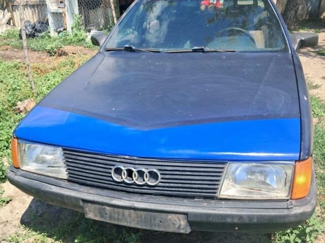Синий Ауди 100, объемом двигателя 0 л и пробегом 34 тыс. км за 895 $, фото 1 на Automoto.ua