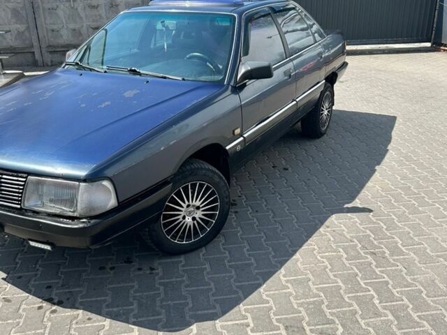 Синій Ауді 100, об'ємом двигуна 2 л та пробігом 340 тис. км за 700 $, фото 1 на Automoto.ua