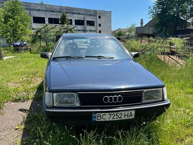 Синий Ауди 100, объемом двигателя 1.78 л и пробегом 300 тыс. км за 1700 $, фото 1 на Automoto.ua