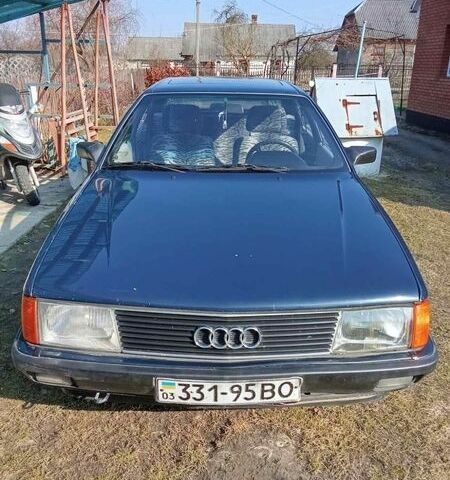 Синій Ауді 100, об'ємом двигуна 1.8 л та пробігом 300 тис. км за 1200 $, фото 1 на Automoto.ua