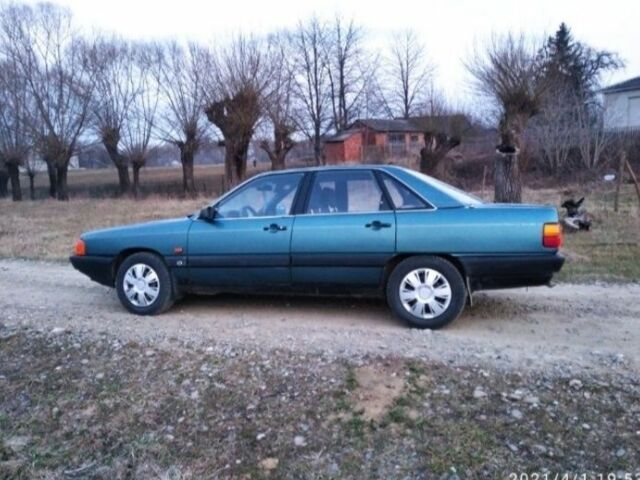 Синий Ауди 100, объемом двигателя 2 л и пробегом 420 тыс. км за 1500 $, фото 1 на Automoto.ua