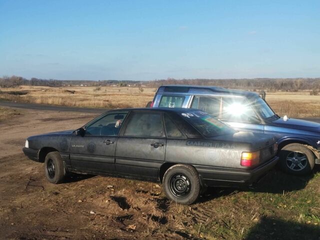 Синій Ауді 100, об'ємом двигуна 1.8 л та пробігом 500 тис. км за 1100 $, фото 1 на Automoto.ua