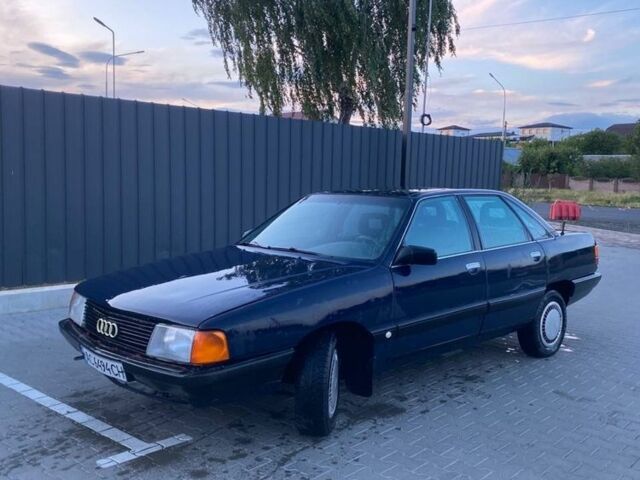 Синій Ауді 100, об'ємом двигуна 1.8 л та пробігом 250 тис. км за 1200 $, фото 1 на Automoto.ua