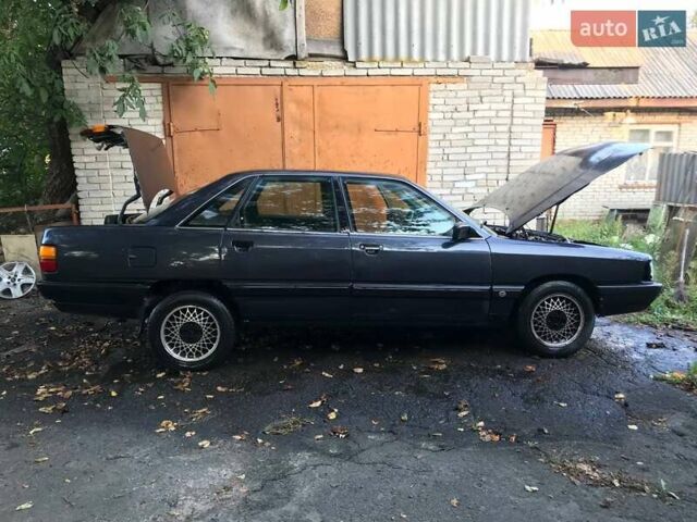 Синий Ауди 100, объемом двигателя 2.3 л и пробегом 300 тыс. км за 1400 $, фото 1 на Automoto.ua