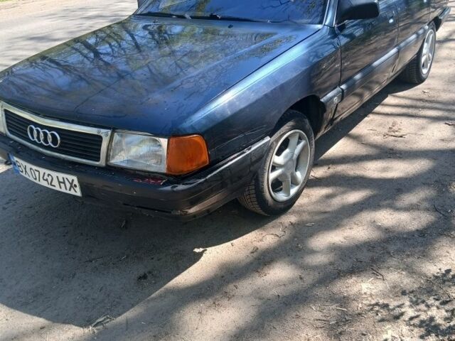 Синий Ауди 100, объемом двигателя 2 л и пробегом 300 тыс. км за 1030 $, фото 1 на Automoto.ua