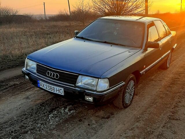 Синий Ауди 100, объемом двигателя 2 л и пробегом 350 тыс. км за 2300 $, фото 1 на Automoto.ua