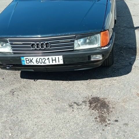 Синий Ауди 100, объемом двигателя 2 л и пробегом 348 тыс. км за 1500 $, фото 1 на Automoto.ua