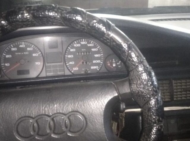 Синій Ауді 100, об'ємом двигуна 2 л та пробігом 308 тис. км за 1800 $, фото 1 на Automoto.ua