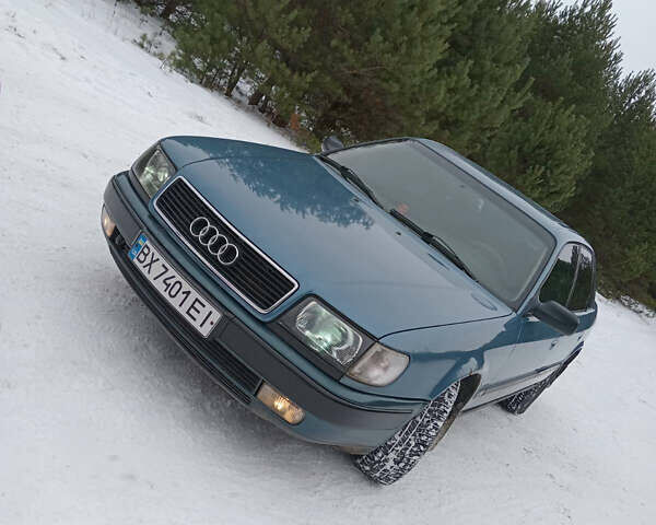 Синий Ауди 100, объемом двигателя 2 л и пробегом 389 тыс. км за 2700 $, фото 1 на Automoto.ua