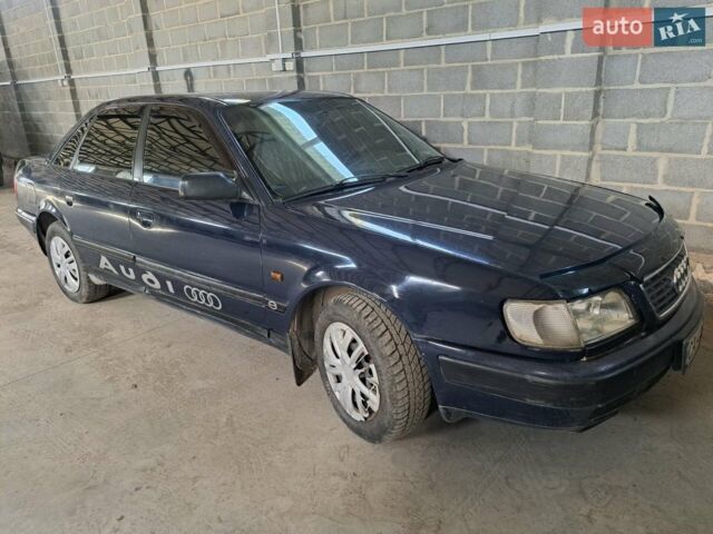 Синий Ауди 100, объемом двигателя 2 л и пробегом 450 тыс. км за 2200 $, фото 1 на Automoto.ua