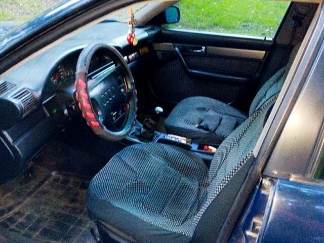 Синий Ауди 100, объемом двигателя 2 л и пробегом 0 тыс. км за 2500 $, фото 1 на Automoto.ua