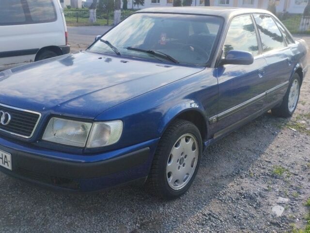 Синий Ауди 100, объемом двигателя 2.8 л и пробегом 500 тыс. км за 1600 $, фото 1 на Automoto.ua
