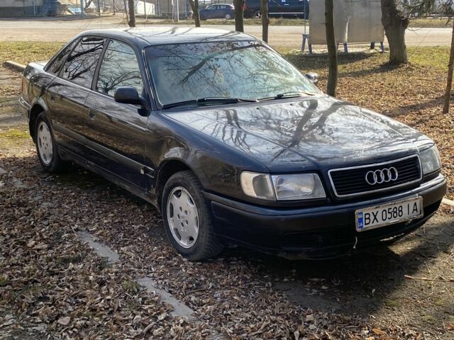 Синий Ауди 100, объемом двигателя 2.8 л и пробегом 300 тыс. км за 1500 $, фото 1 на Automoto.ua