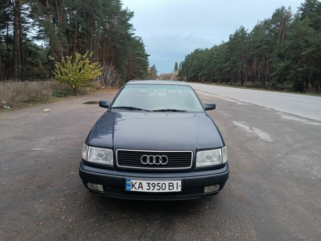 Синий Ауди 100, объемом двигателя 2.5 л и пробегом 369 тыс. км за 2800 $, фото 1 на Automoto.ua