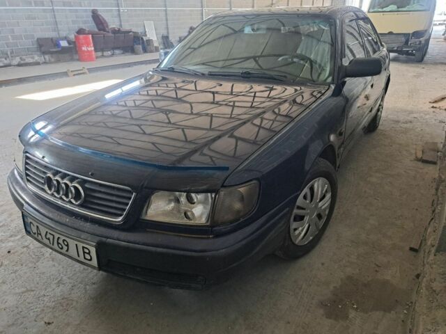 Синий Ауди 100, объемом двигателя 2 л и пробегом 450 тыс. км за 2200 $, фото 1 на Automoto.ua