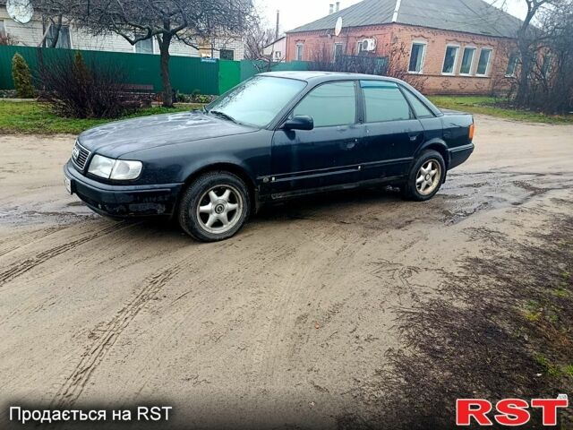 Синий Ауди 100, объемом двигателя 2.8 л и пробегом 300 тыс. км за 1600 $, фото 1 на Automoto.ua