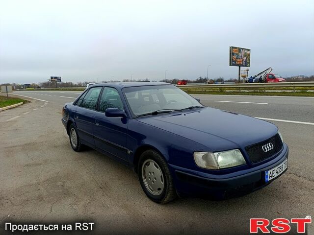 Синій Ауді 100, об'ємом двигуна 2 л та пробігом 315 тис. км за 1600 $, фото 1 на Automoto.ua