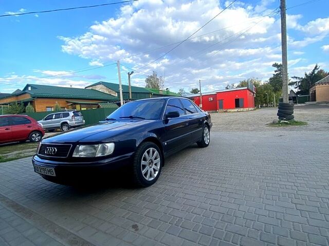 Синий Ауди 100, объемом двигателя 2.3 л и пробегом 0 тыс. км за 2600 $, фото 1 на Automoto.ua
