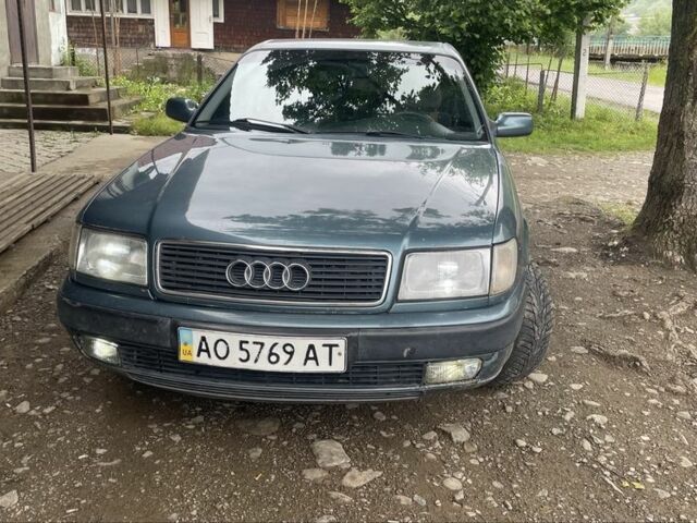 Синий Ауди 100, объемом двигателя 2.6 л и пробегом 400 тыс. км за 2000 $, фото 1 на Automoto.ua